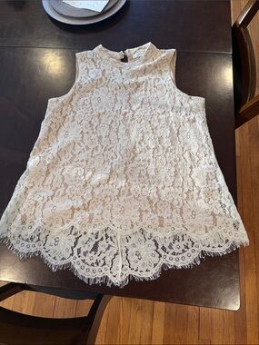Rose & Olive Ivory Lace Sleeveless Blouse